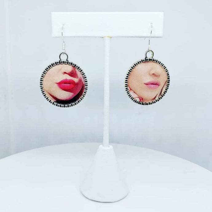 Khloe's Lips in Red and Nude (earrings)
